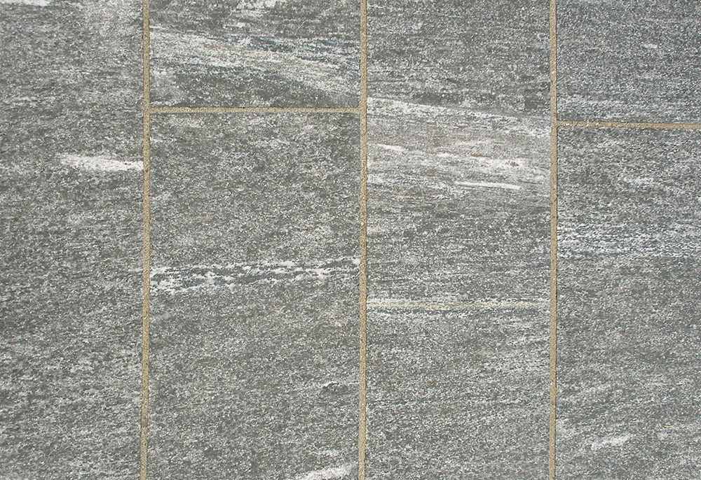 Bodenplatten bearbeitet - NATURA STEIN AG