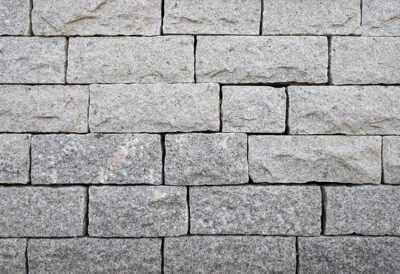 Granit hell gespalten