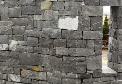 Guber Trockenmauer gespalten, Schottisch